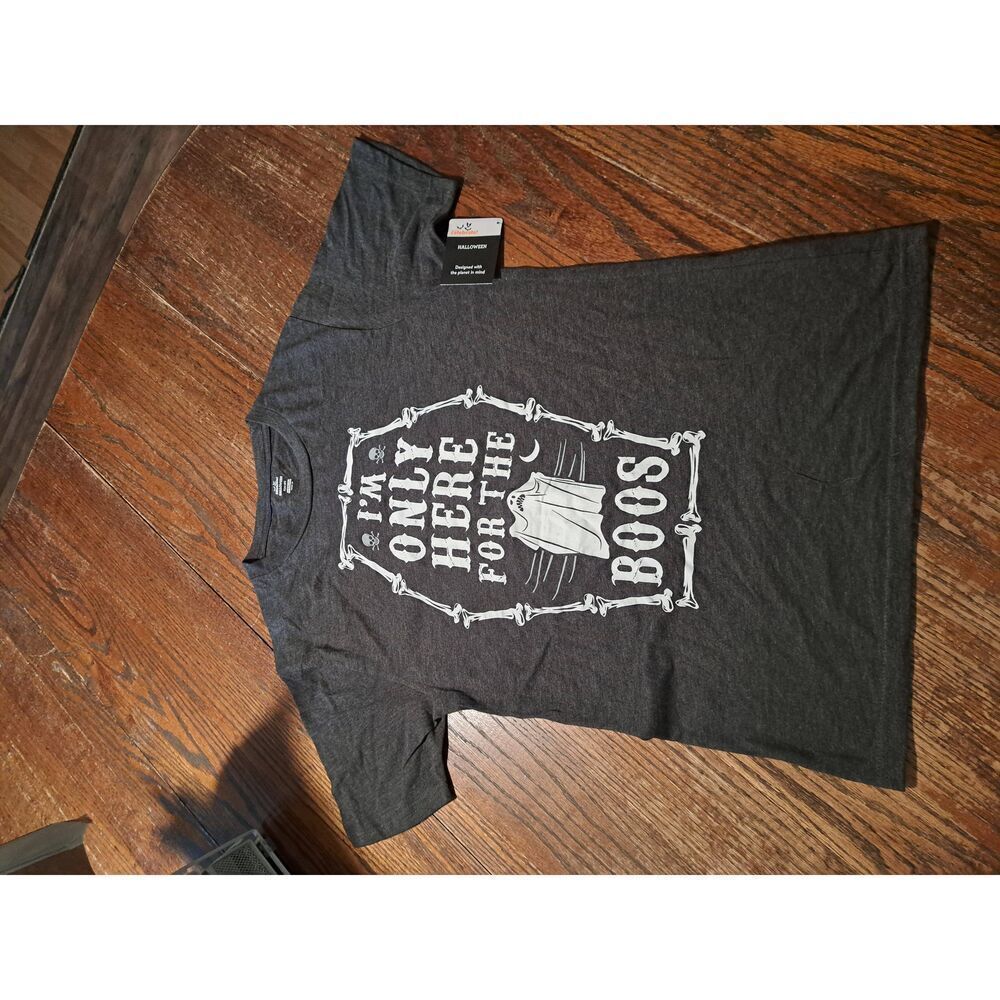 New Way to Celebrate Halloween Booze Ghost Skull Crossbones T Shirt Mens Small